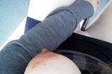 [Video] video big tits Lady rub the crotch and massaged the pie at work is taking its own