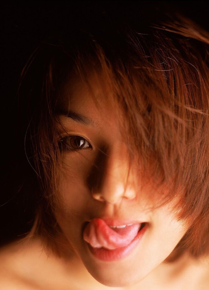 Tongue sticking out which Rina Uchiyama tongue put Kiss Kiss image 51th image