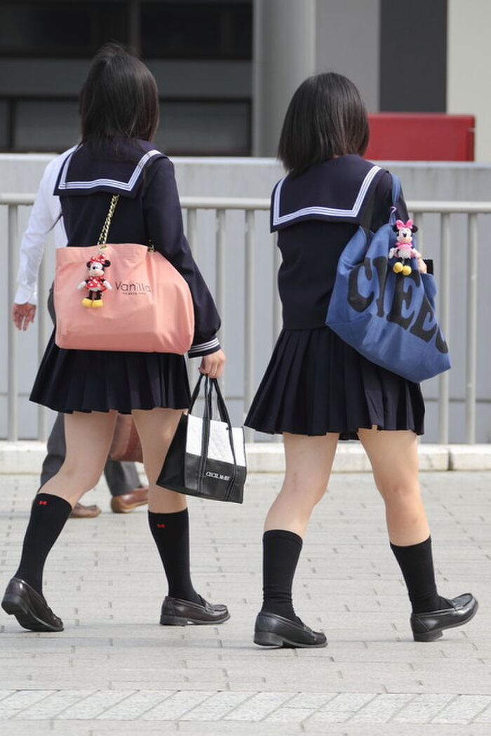 【JK盗撮50人以上】総勢50人以上の女子校生を街中で隠し... 16th image
