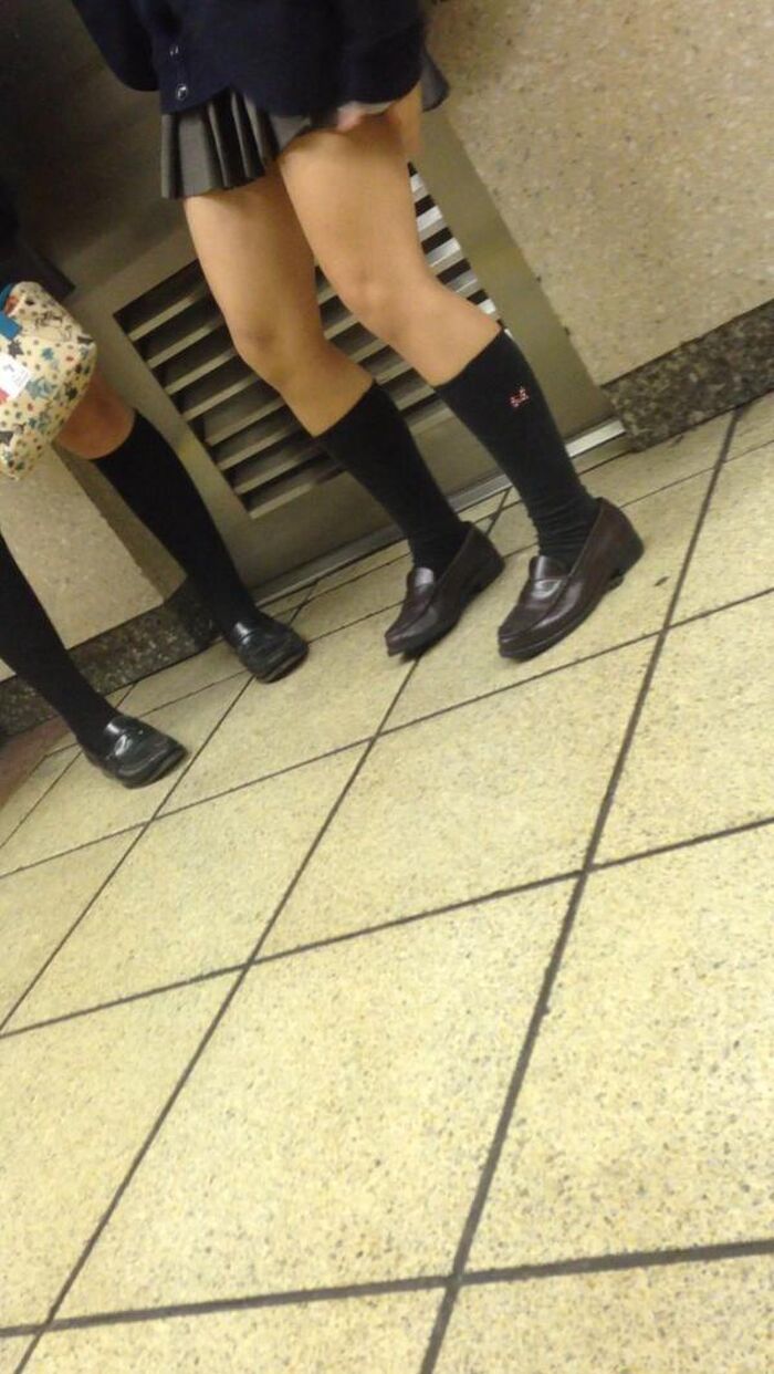 【JK盗撮50人以上】総勢50人以上の女子校生を街中で隠し... 50th image