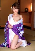 美丽的女孩仔细地被选定和服，和服色情图片一起 70 第 2 部分
