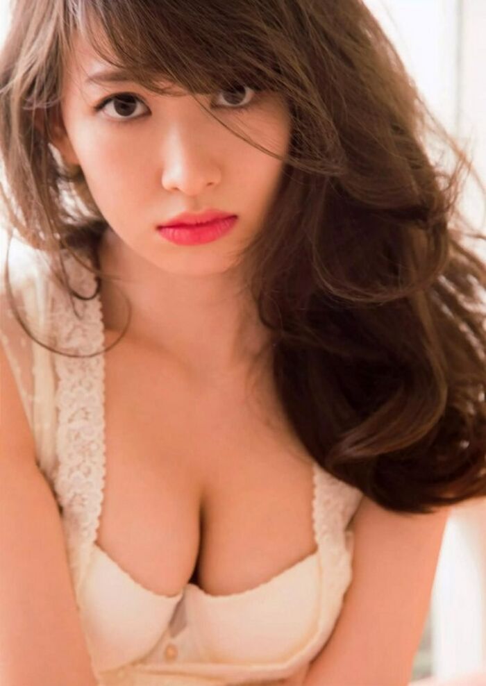 Upcoming will graduated from AKB48 Smith breasts and getting breasts gravure swimsuit Idol collage pictures! 8th image