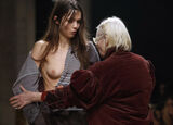 Nipples porori at fashion show