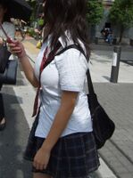 夏の風物詩パイスラ（おっぱいスラッシュ）で巨乳◎◎が浮き彫りな画像wwwww