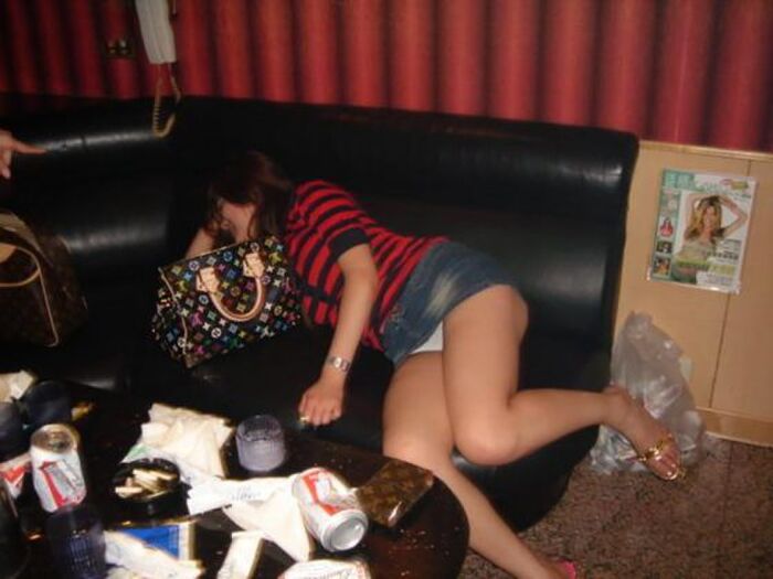 Michael Sheen's drunk party very easily hit or I will post erotic pictures you can see wwwwww 4th image